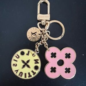Louis Vuitton porte cles looping flower motif key chain bag charm - multicolor